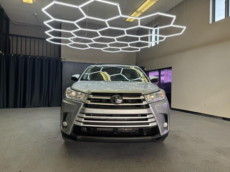 Toyota Highlander LE Plus AWD V6 2019