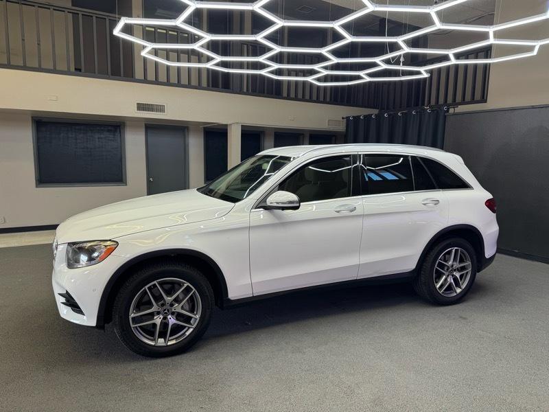 Mercedes-Benz GLC-Class GLC300 4MATIC 2017