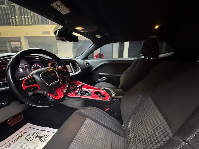 Dodge Challenger SXT 2020