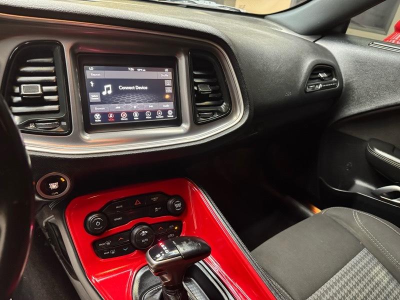 Dodge Challenger SXT 2020