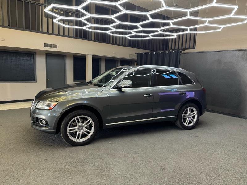 Audi Q5 2.0T Premium quattro 2016