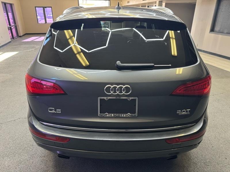 Audi Q5 2.0T Premium quattro 2016