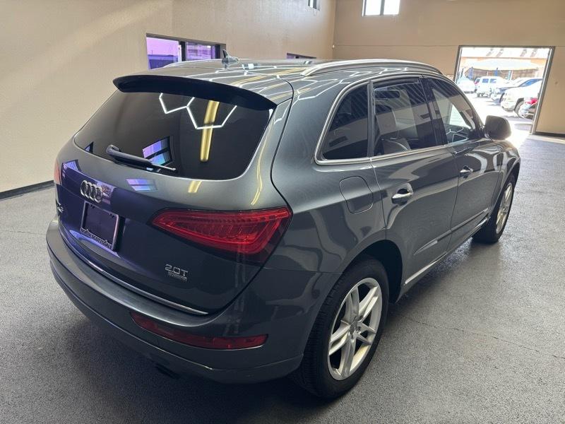 Audi Q5 2.0T Premium quattro 2016