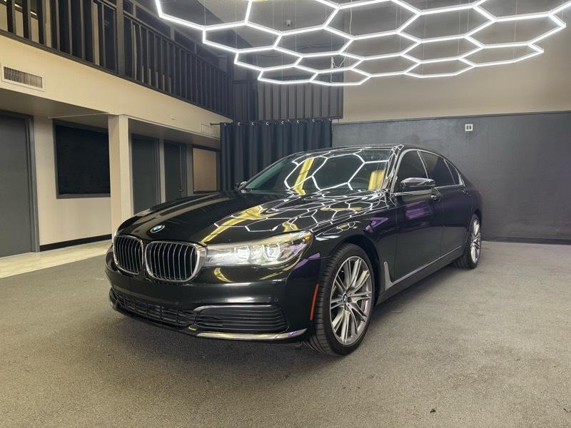 BMW 7-Series 740i 2019