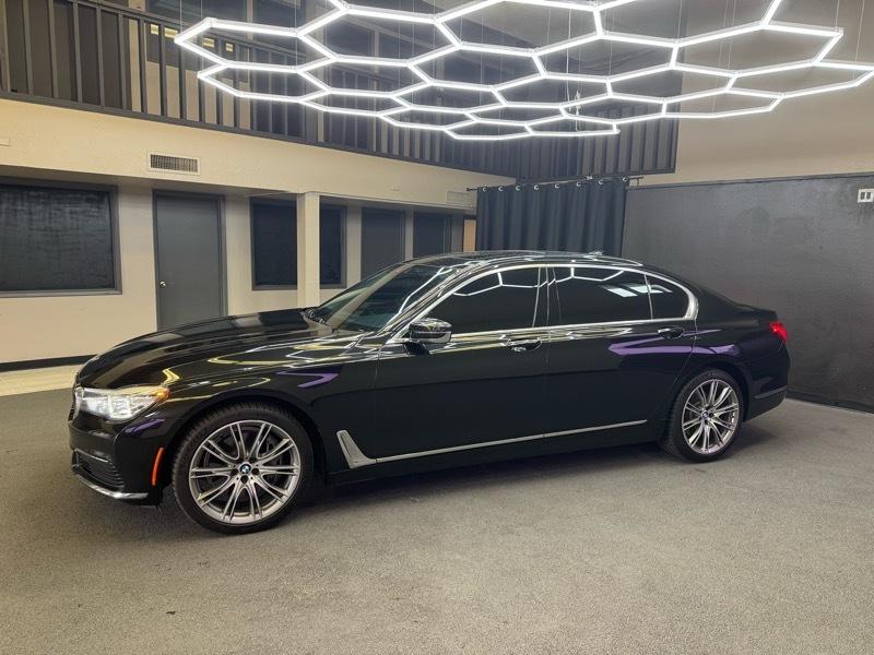 BMW 7-Series 740i 2019