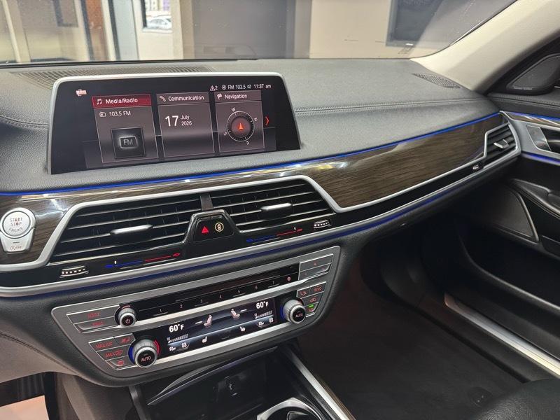BMW 7-Series 740i 2019