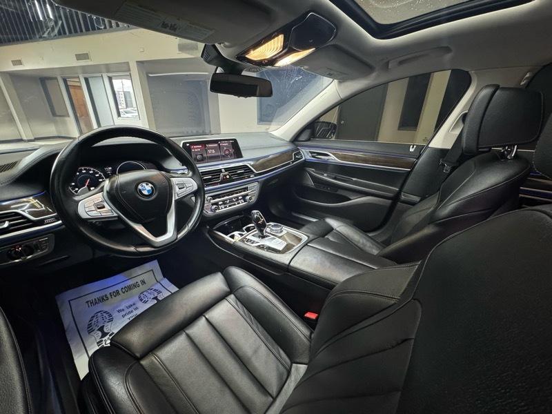 BMW 7-Series 740i 2019