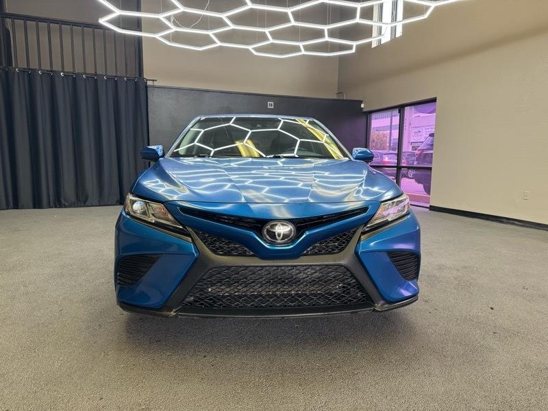 Toyota Camry SE 2018