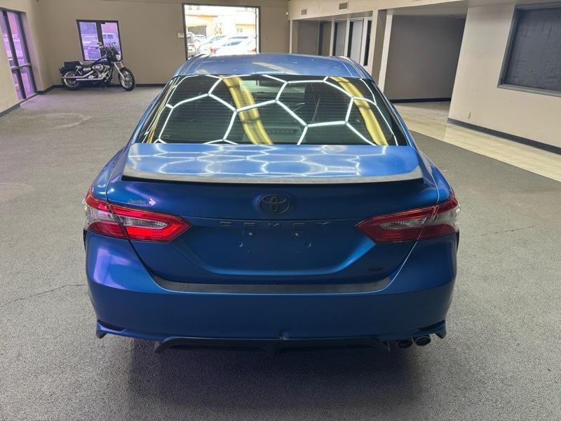 Toyota Camry SE 2018