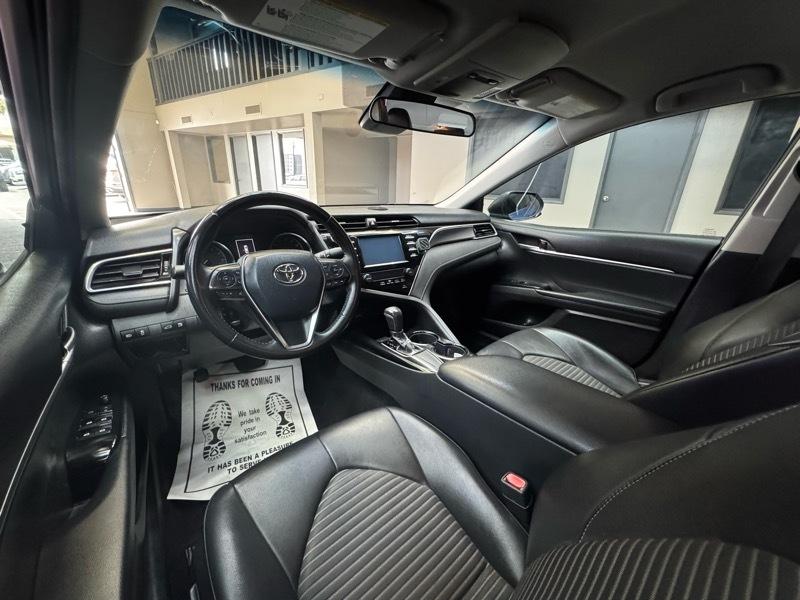 Toyota Camry SE 2018