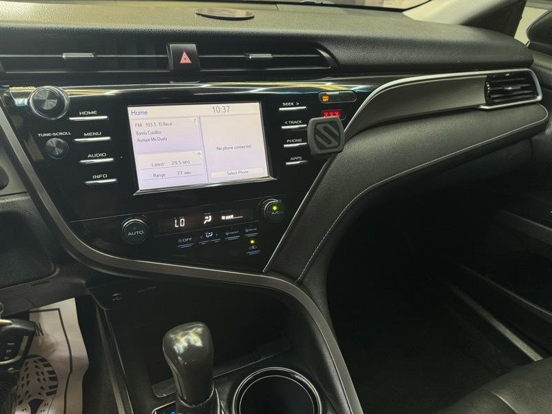 Toyota Camry SE 2018