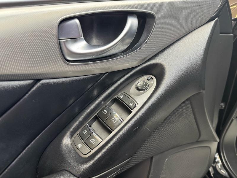 Infiniti Q50 3.0t LUXE 2020