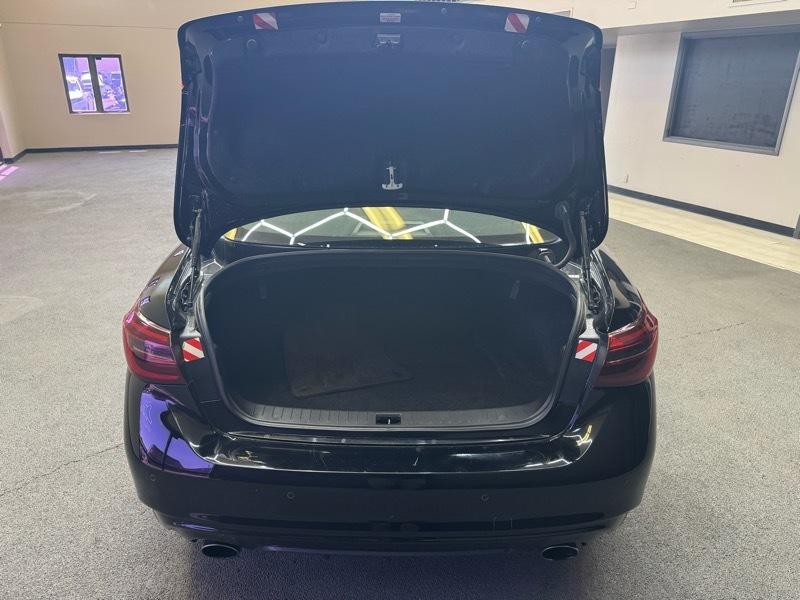Infiniti Q50 3.0t LUXE 2020