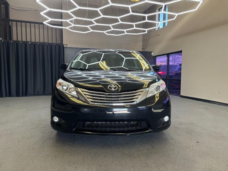 Toyota Sienna XLE FWD 8-Passenger V6 2015