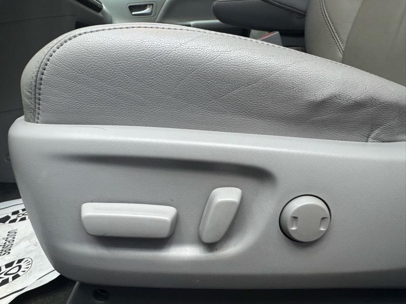 Toyota Sienna XLE FWD 8-Passenger V6 2015