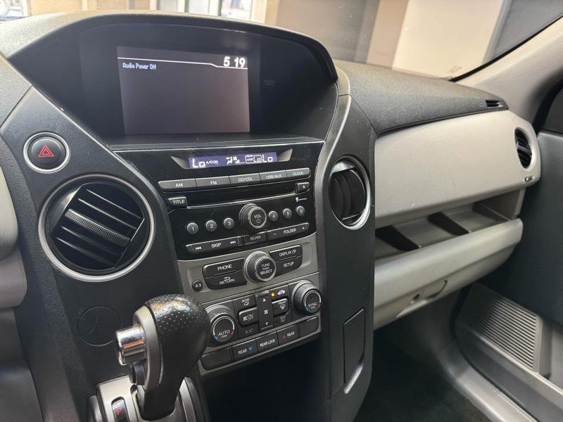 Honda Pilot LX 2WD 5-Spd AT 2015
