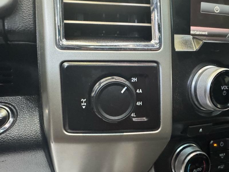 Ford F-150 Lariat SuperCrew 5.5-ft. Bed 4WD 2015