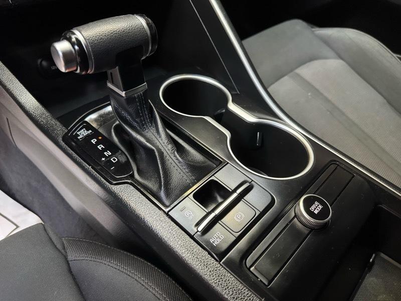 Kia K5 LX 2022