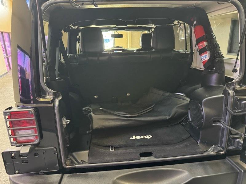Jeep Wrangler Unlimited Rubicon 4WD 2013