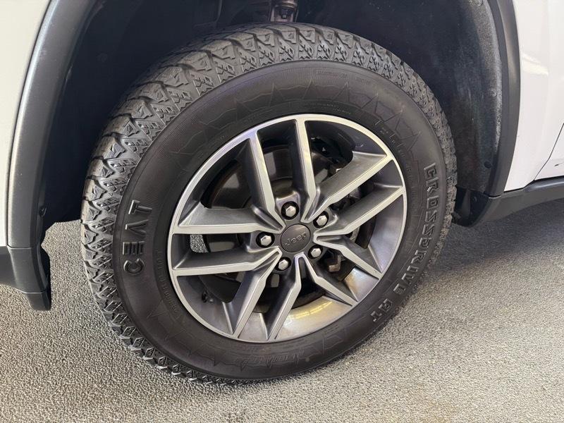 Jeep Grand Cherokee Limited 2WD 2019