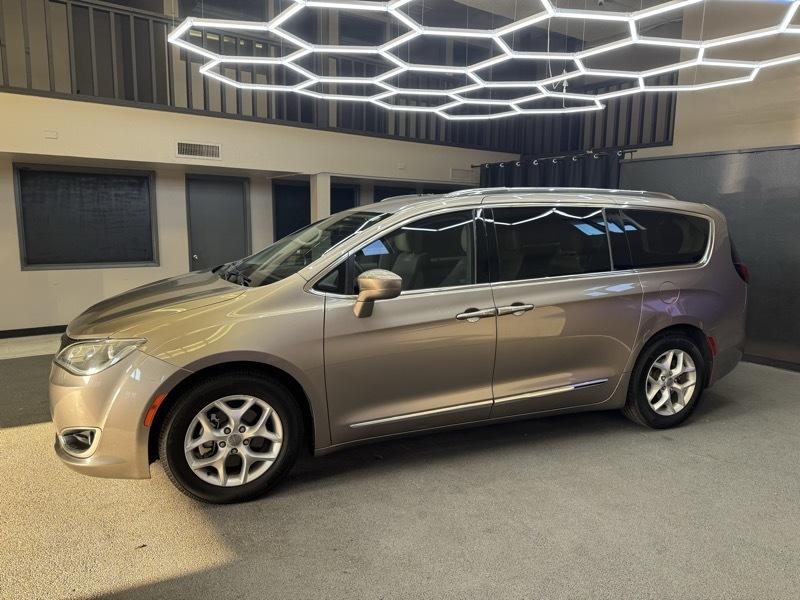 Chrysler Pacifica Touring-L Plus 2018