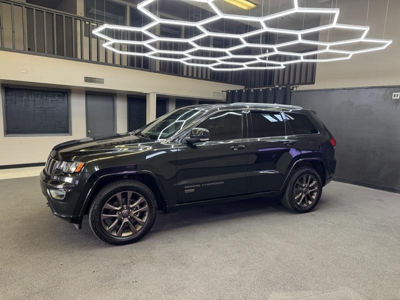 Jeep Grand Cherokee  2016