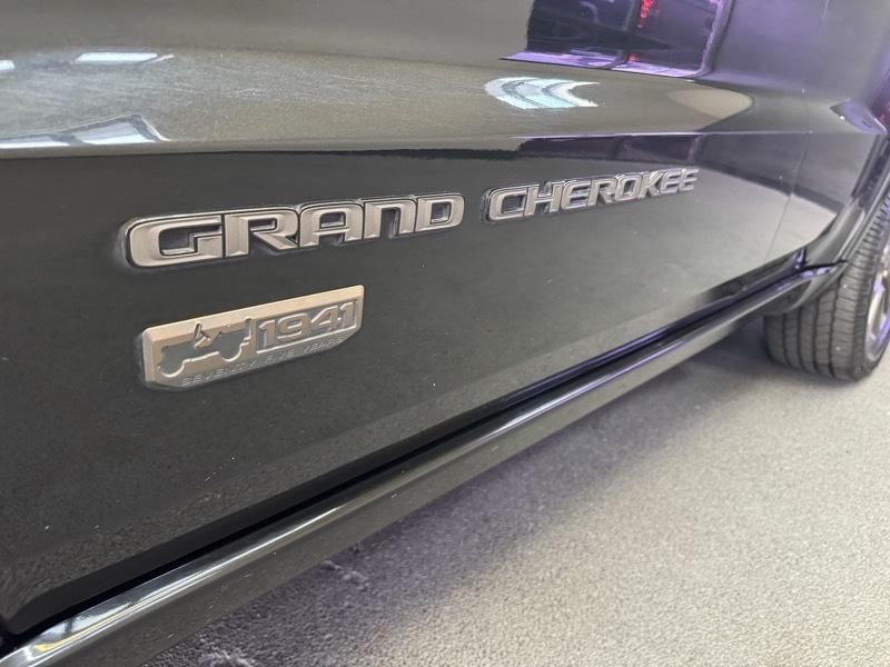 Jeep Grand Cherokee  2016
