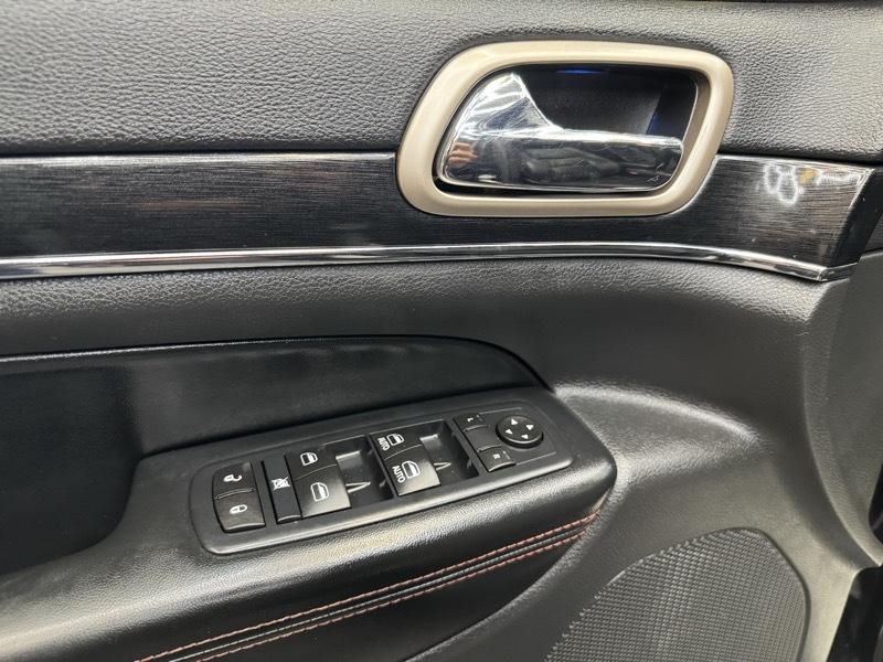 Jeep Grand Cherokee  2016