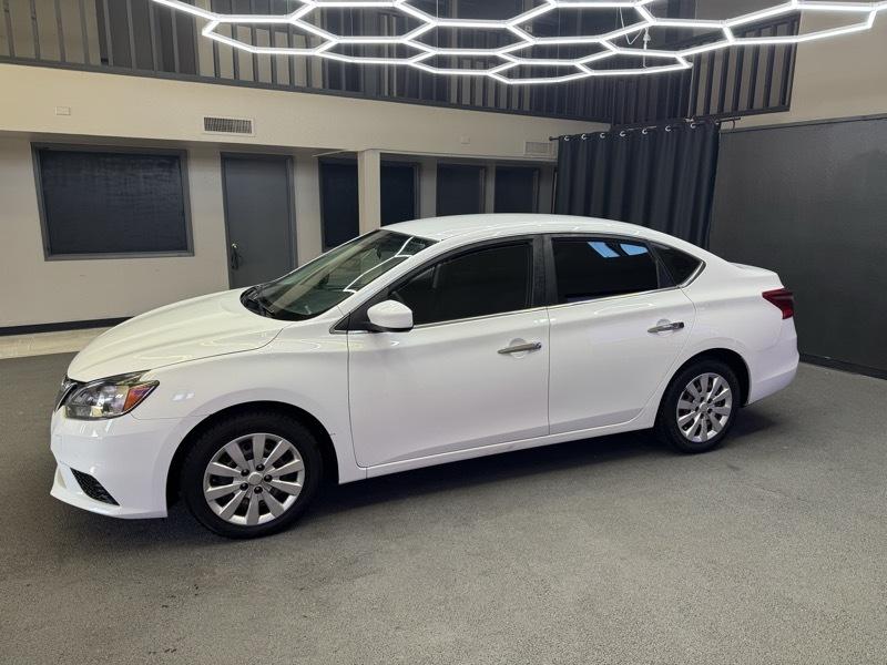 Nissan Sentra S CVT 2018