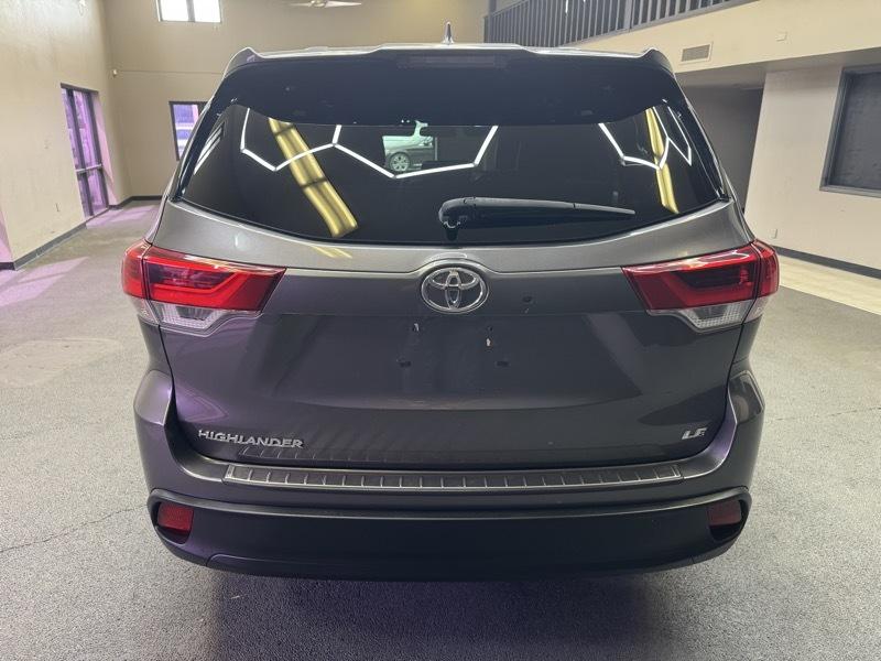 Toyota Highlander LE Plus FWD V6 2018