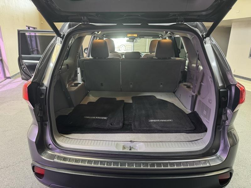 Toyota Highlander LE Plus FWD V6 2018