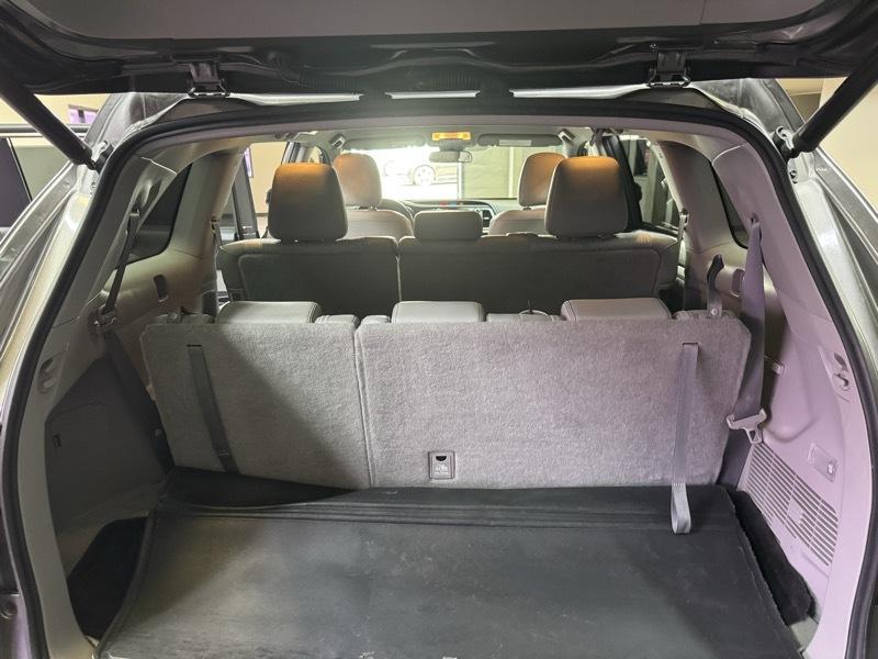 Toyota Highlander LE Plus FWD V6 2018