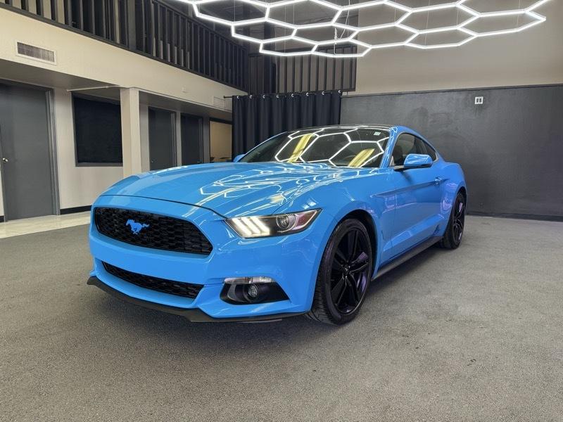 Ford Mustang EcoBoost Coupe 2017