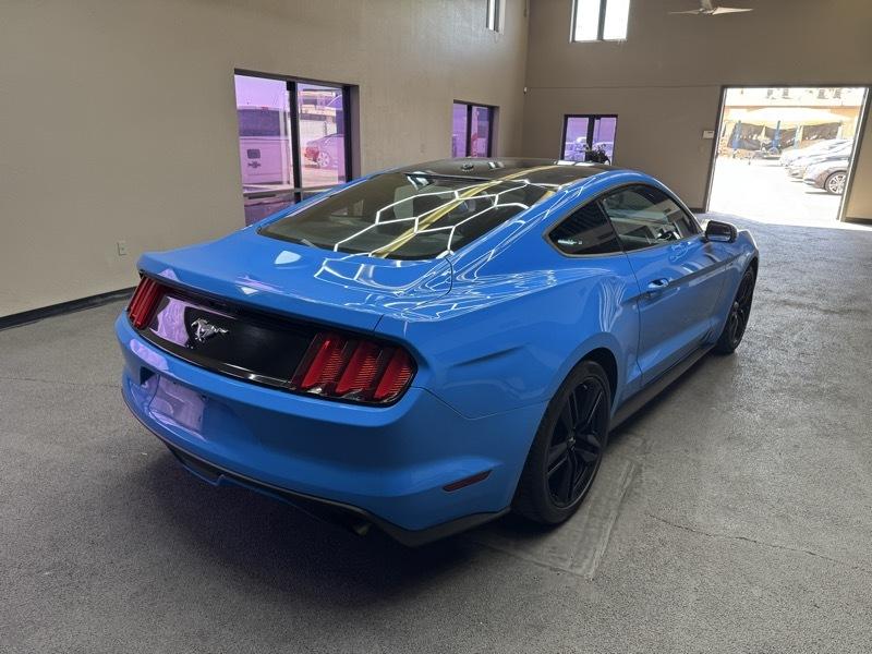 Ford Mustang EcoBoost Coupe 2017