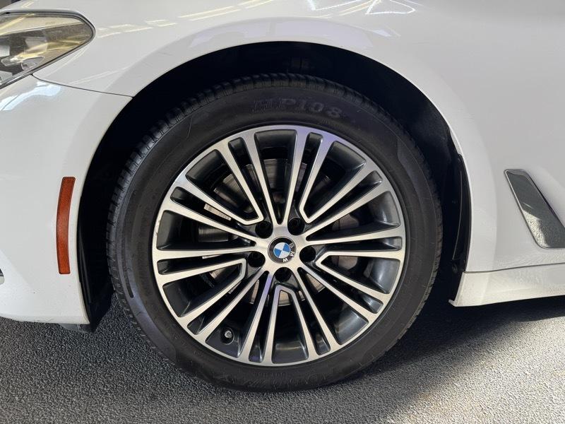 BMW 5-Series 530i 2017