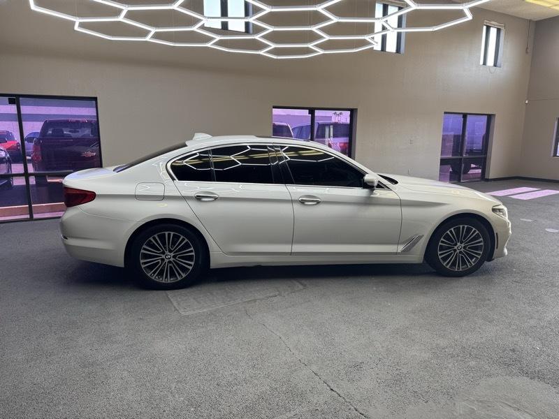 BMW 5-Series 530i 2017