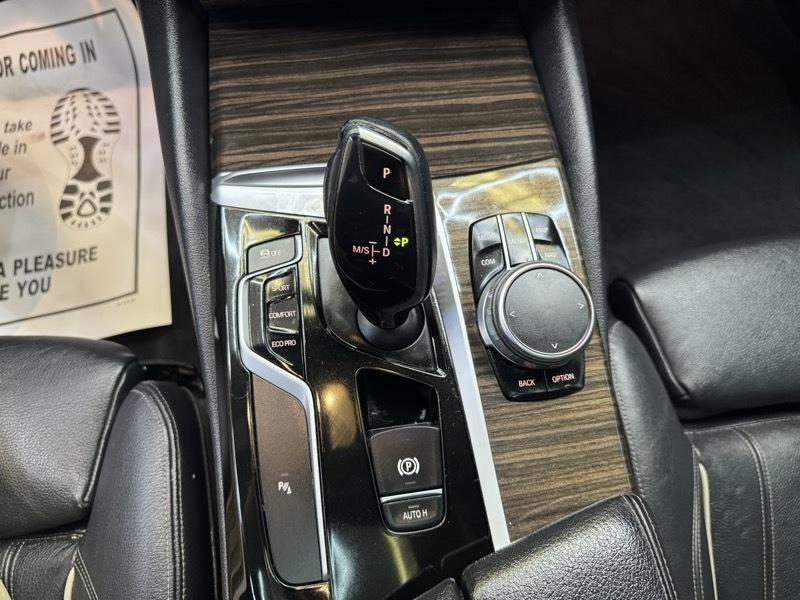 BMW 5-Series 530i 2017