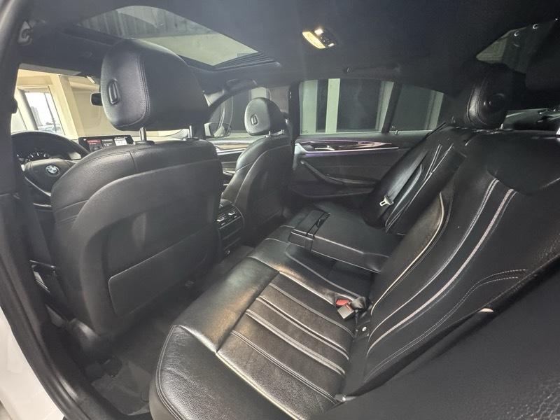BMW 5-Series 530i 2017