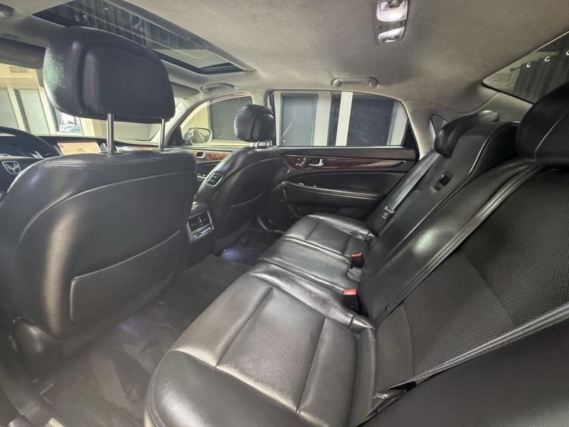 Hyundai Equus Signature 2016