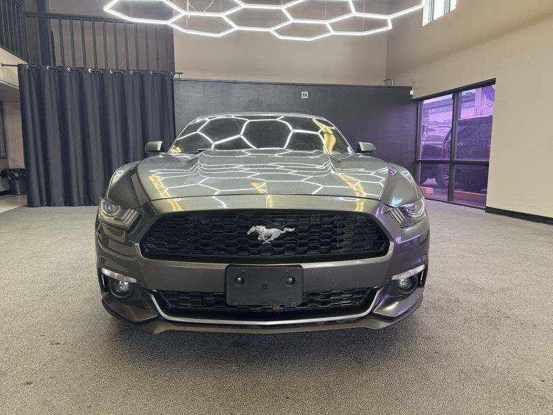 Ford Mustang EcoBoost Coupe 2015