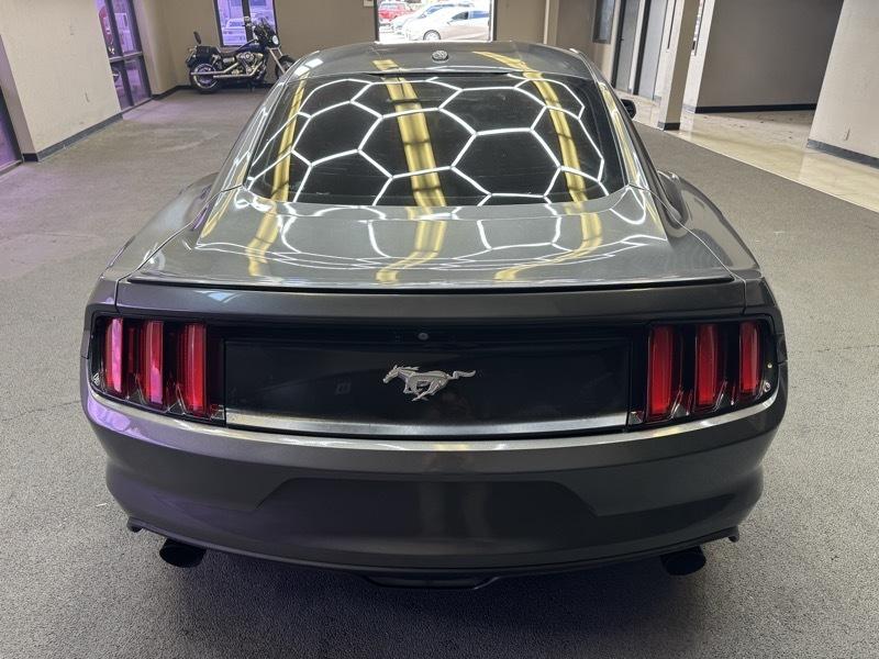 Ford Mustang EcoBoost Coupe 2015