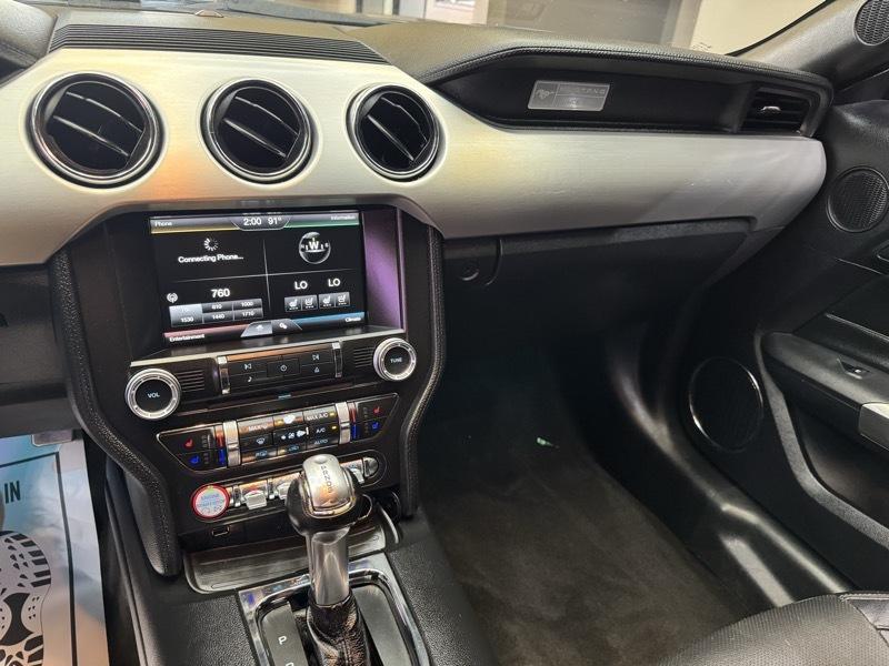 Ford Mustang EcoBoost Coupe 2015