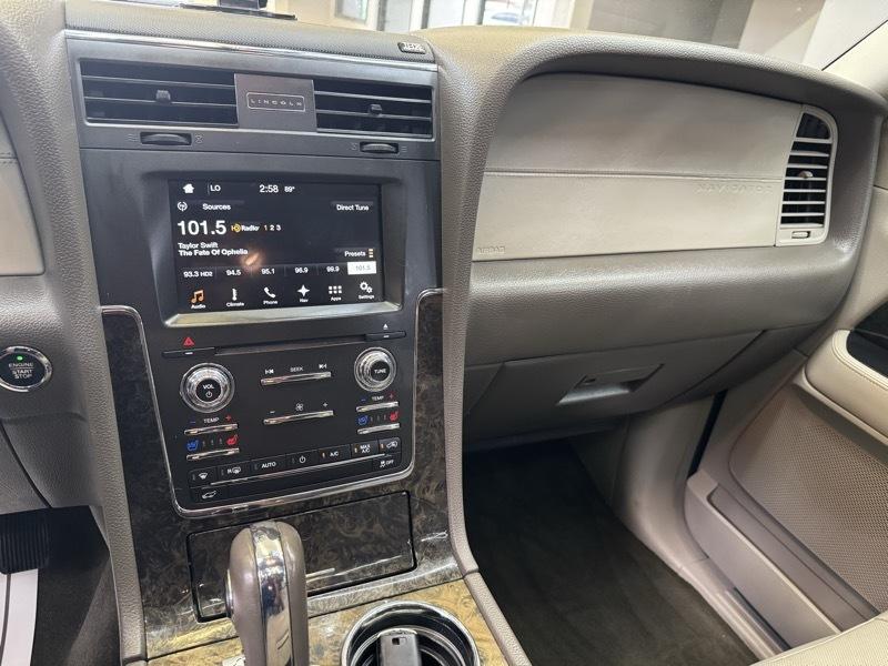 Lincoln Navigator Select 2WD 2016