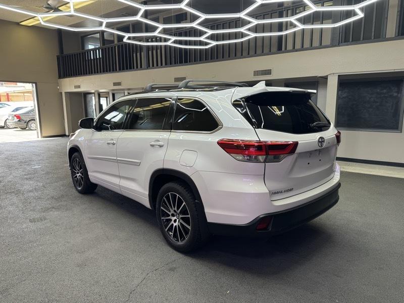 Toyota Highlander SE AWD V6 2018