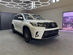 2018 Toyota Highlander 