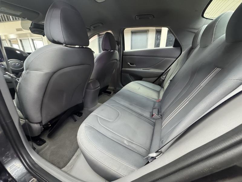 Hyundai Elantra SEL 2021