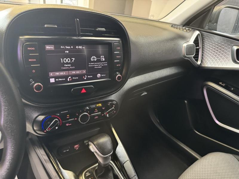 Kia Soul LX CVT 2022
