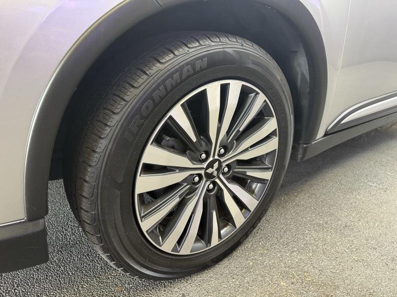 Mitsubishi Outlander SE 2WD 2020