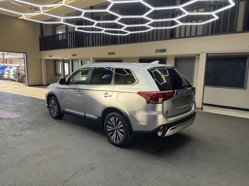 Mitsubishi Outlander SE 2WD 2020