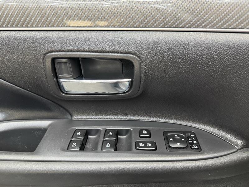 Mitsubishi Outlander SE 2WD 2020